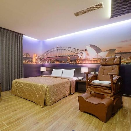 Foxdou Business Motel Tainan Exterior photo