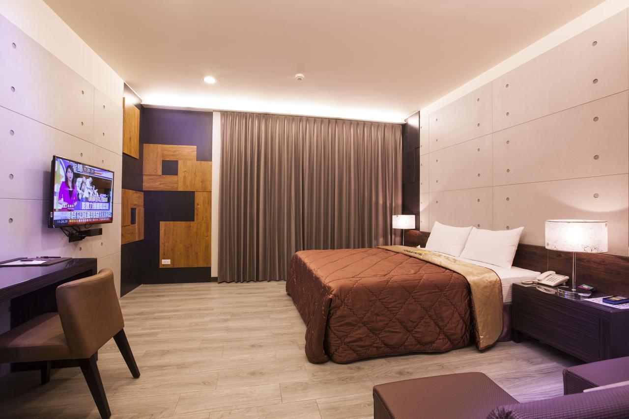Foxdou Business Motel Tainan Exterior photo