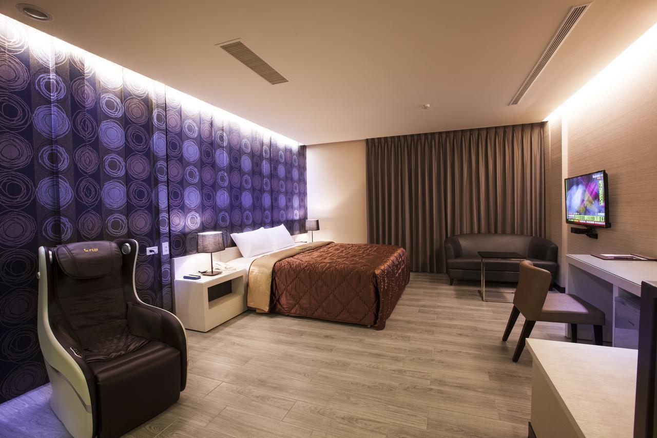 Foxdou Business Motel Tainan Exterior photo