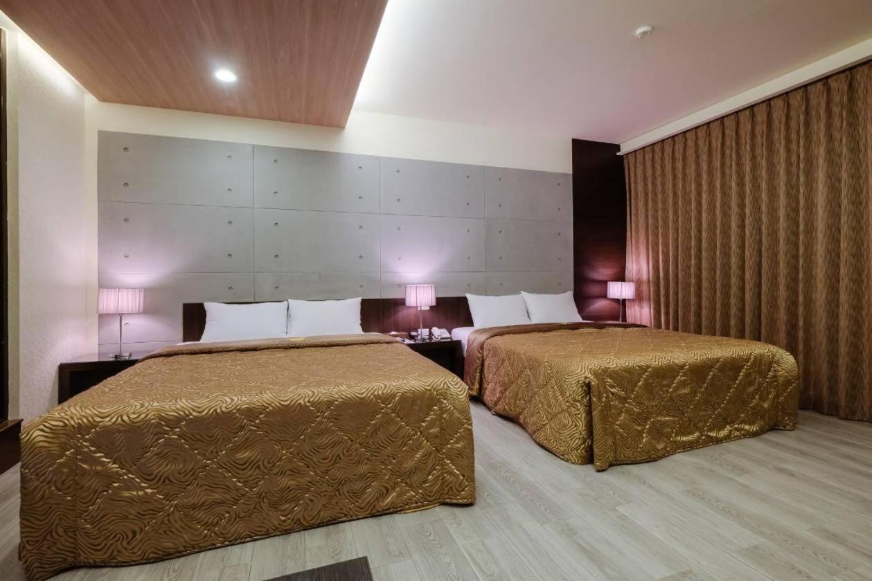 Foxdou Business Motel Tainan Exterior photo